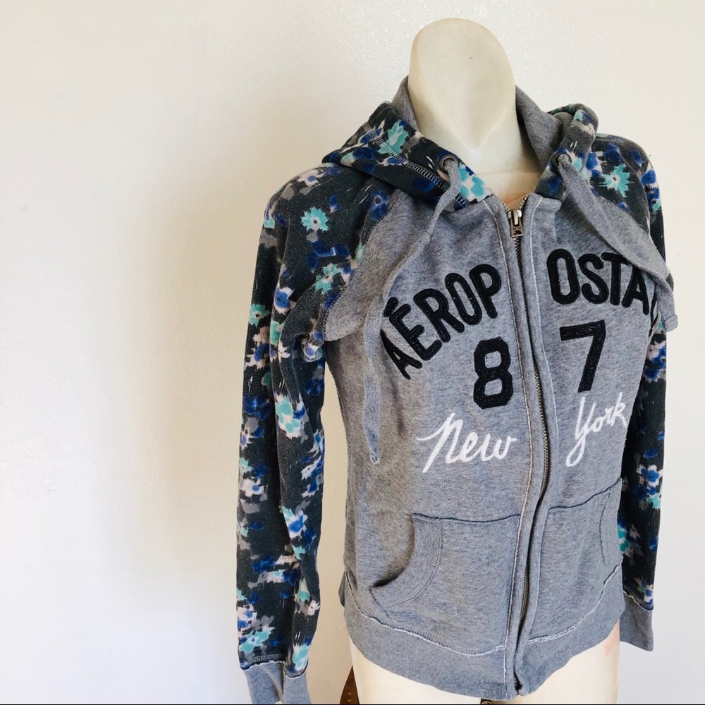 Aeropostale zip up sweater